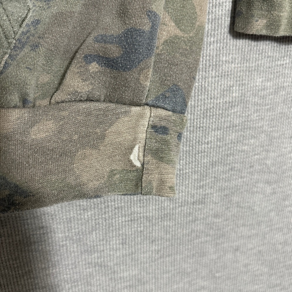 Six Flags Looney Tunes Marvin the Martian Camo Pullover Hoodie Green Mens Large - Picture 9 of 12